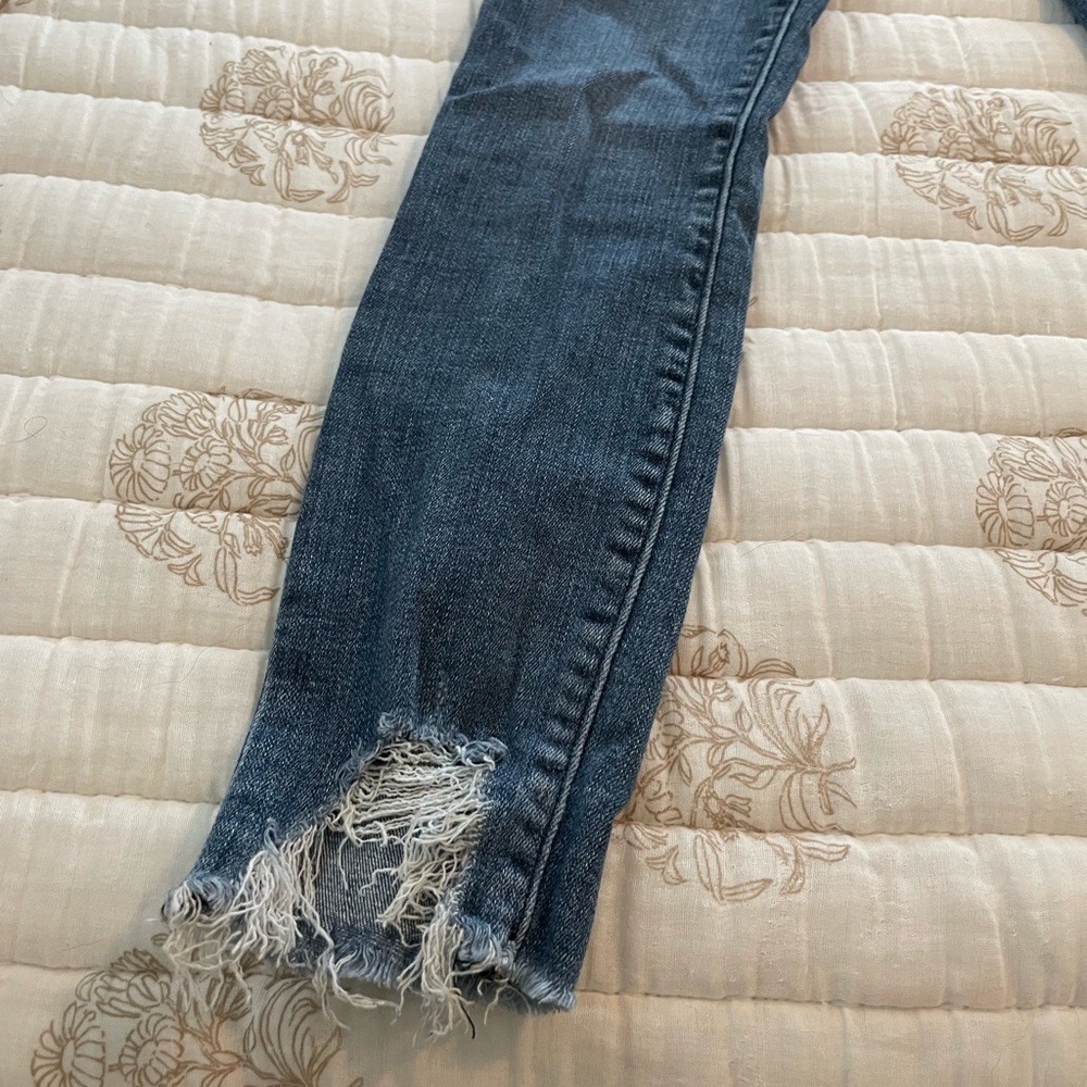 A&F Simone High Rise Jeans - Picture 5 of 7